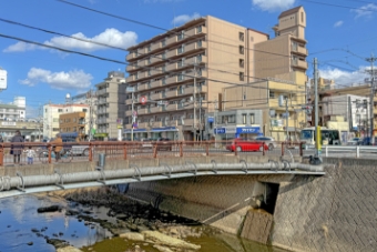 富雄駅